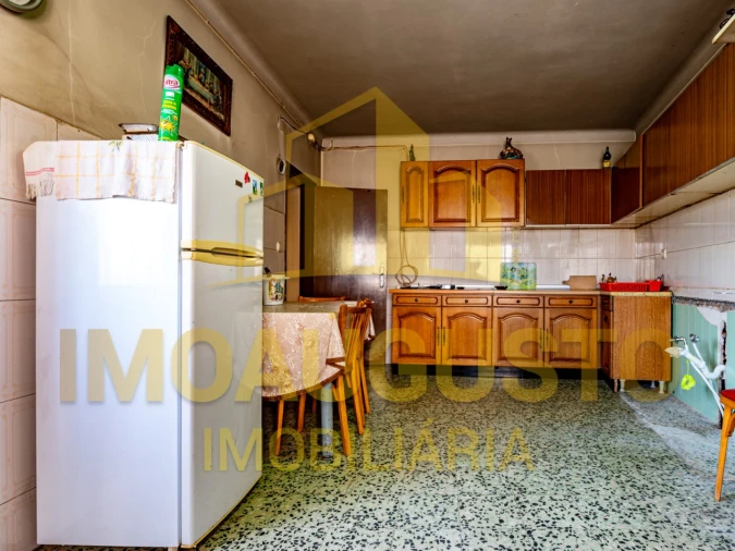 Moradia T4 para Venda em Santiago Foto 6