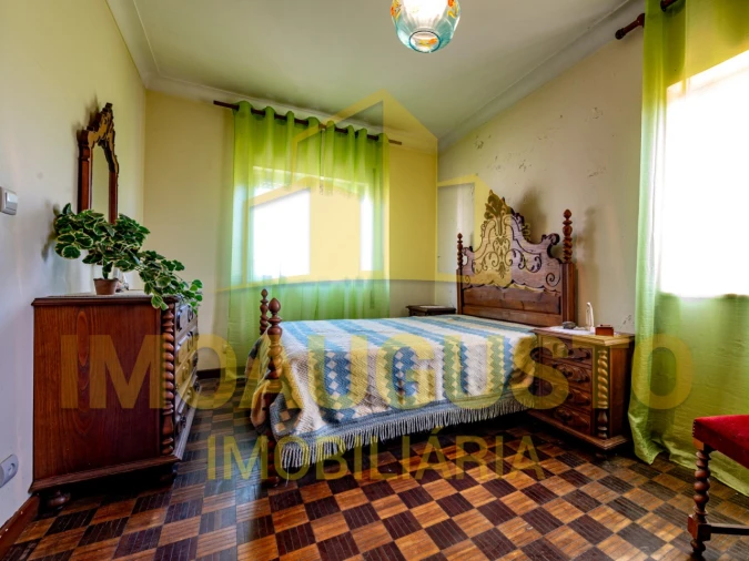 Moradia T4 para Venda em Santiago Foto 19