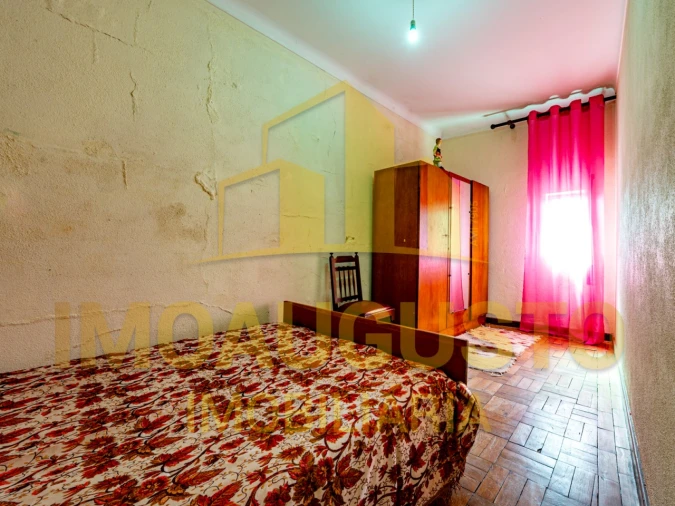 Moradia T4 para Venda em Santiago Foto 22