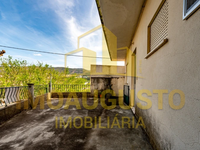 Moradia T4 para Venda em Santiago Foto 36