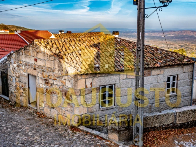 Moradia T3 para Venda em Folgosinho Foto 2