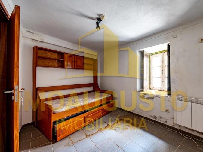 Moradia T3 para Venda em Folgosinho Foto 10