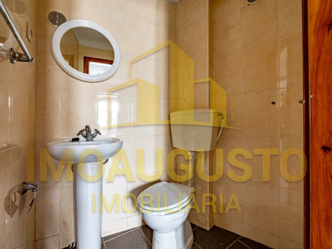 Moradia T3 para Venda em Folgosinho Foto 12