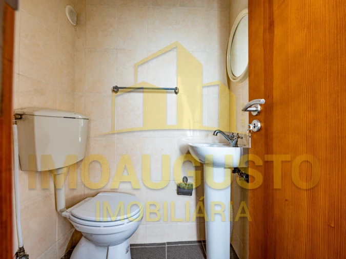 Moradia T3 para Venda em Folgosinho Foto 15