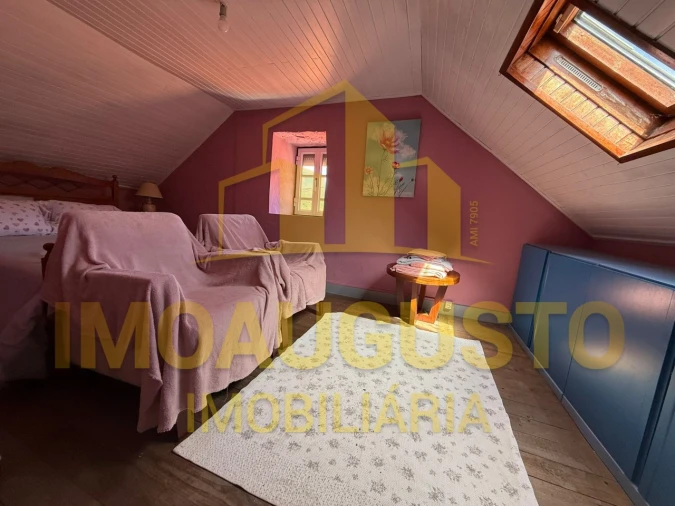 Moradia T4 para Venda em Manteigas (São Pedro) Foto 7