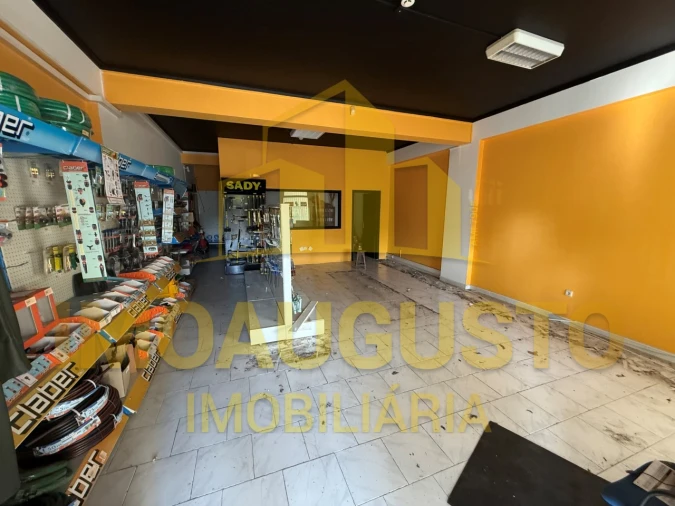 Loja para Venda em Guarda