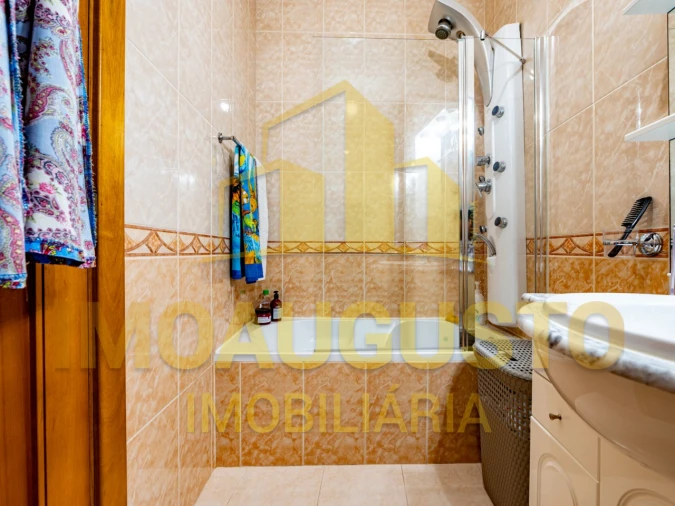 Apartamento T3 para Venda em Pinhel Foto 11