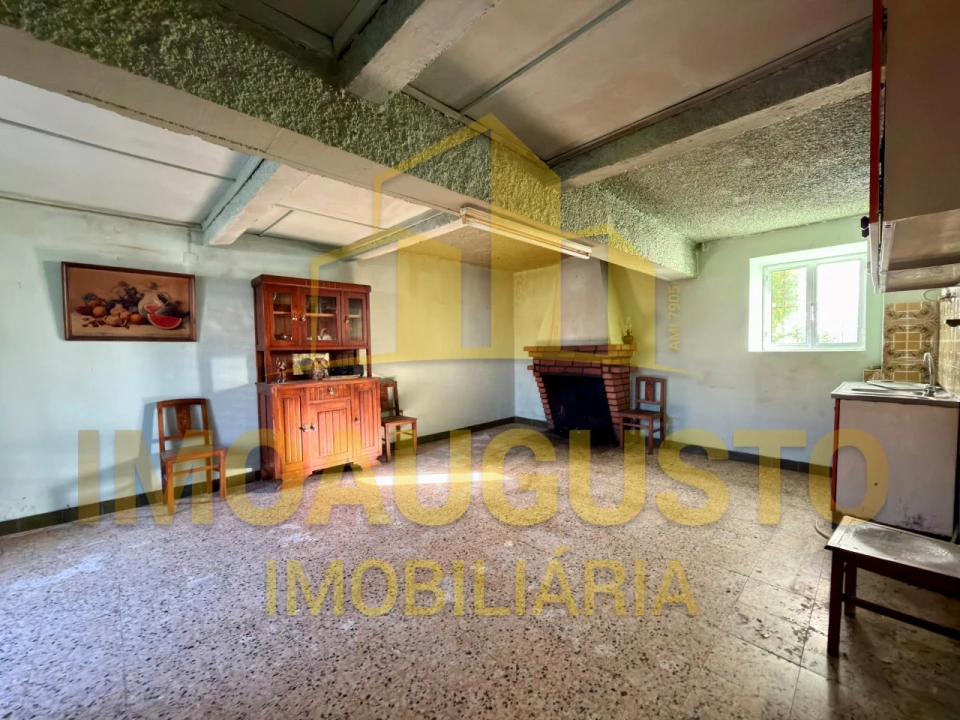 Moradia T3 para Venda em Bendada Foto 6