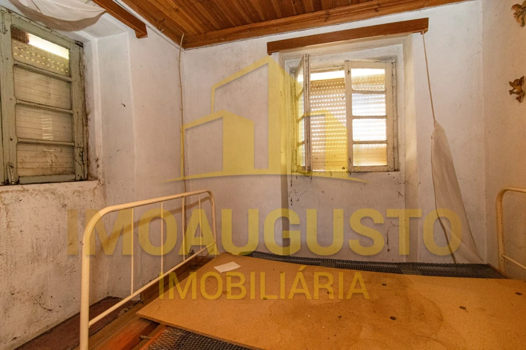 Moradia T3 para Venda em Bendada Foto 8