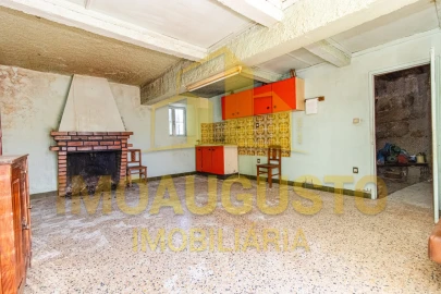Moradia T3 para Venda em Bendada