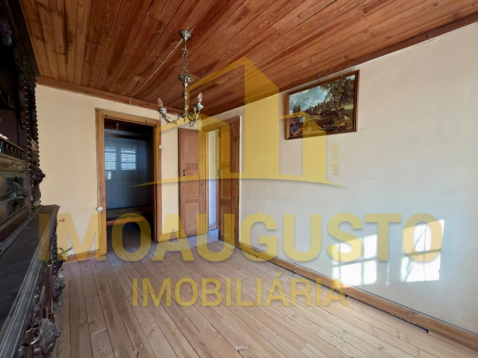 Moradia T3 para Venda em Bendada Foto 8