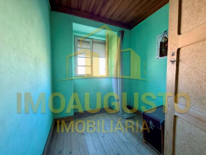 Moradia T3 para Venda em Bendada Foto 9