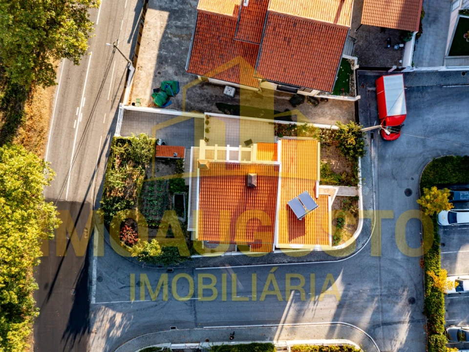 Moradia T5 para Venda em Guarda Foto 6