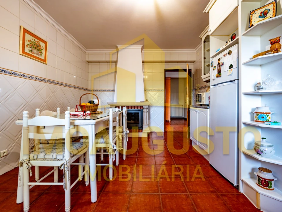 Moradia T5 para Venda em Guarda Foto 14