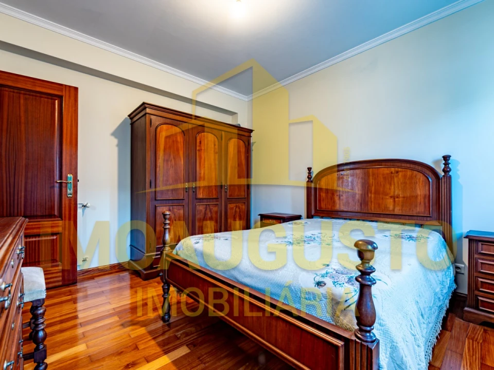 Moradia T5 para Venda em Guarda Foto 20