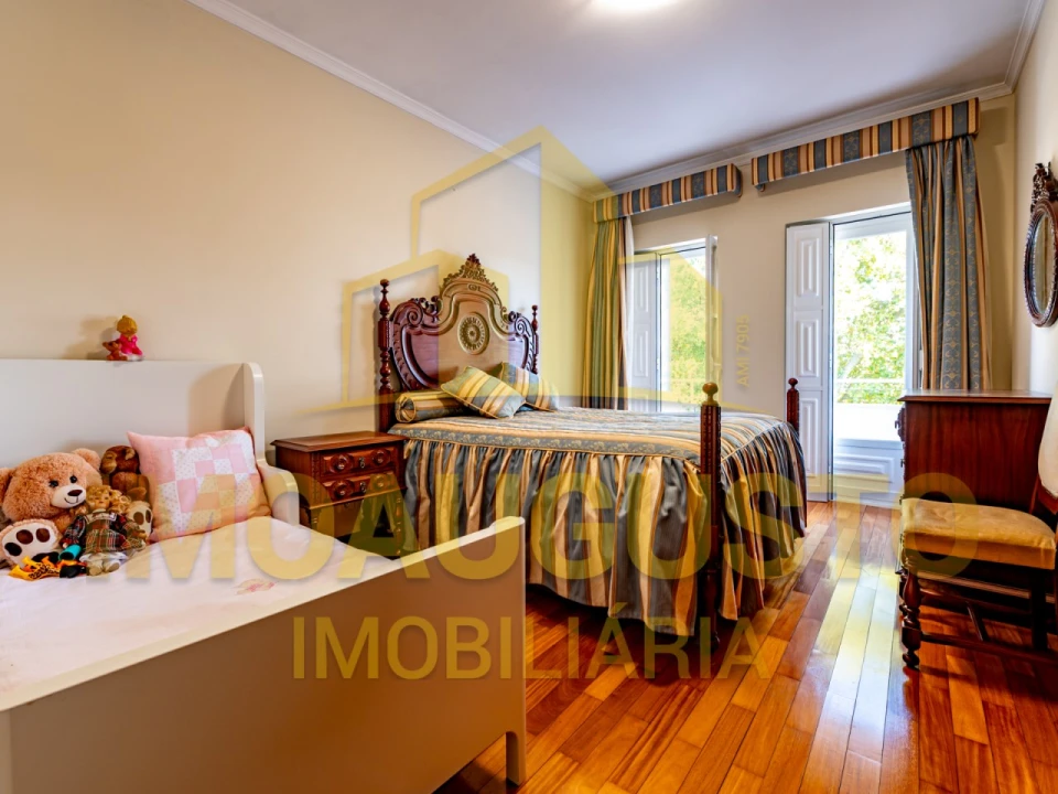 Moradia T5 para Venda em Guarda Foto 26