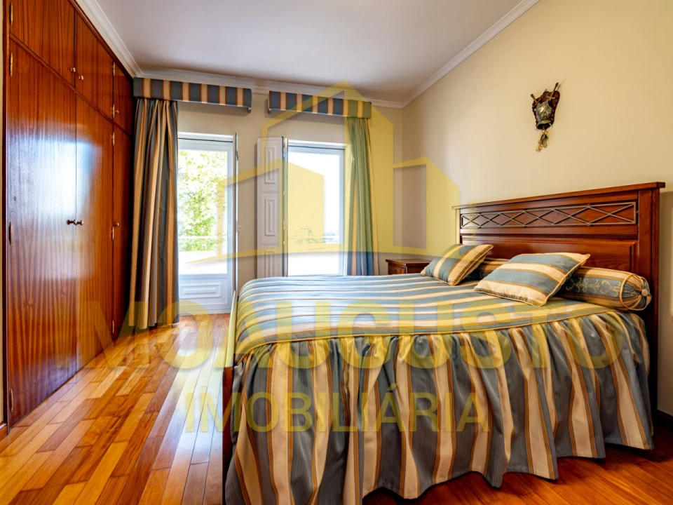 Moradia T5 para Venda em Guarda Foto 28