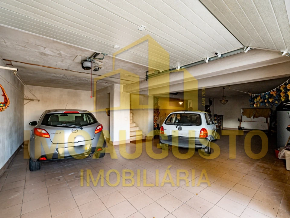 Moradia T5 para Venda em Guarda Foto 33