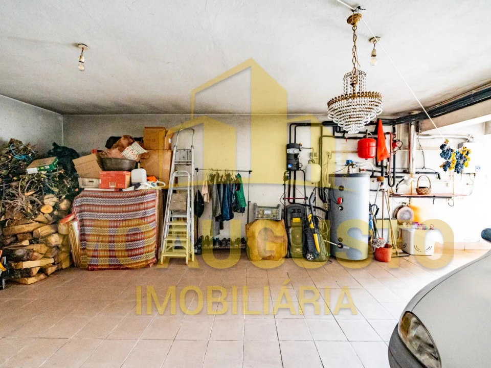 Moradia T5 para Venda em Guarda Foto 34