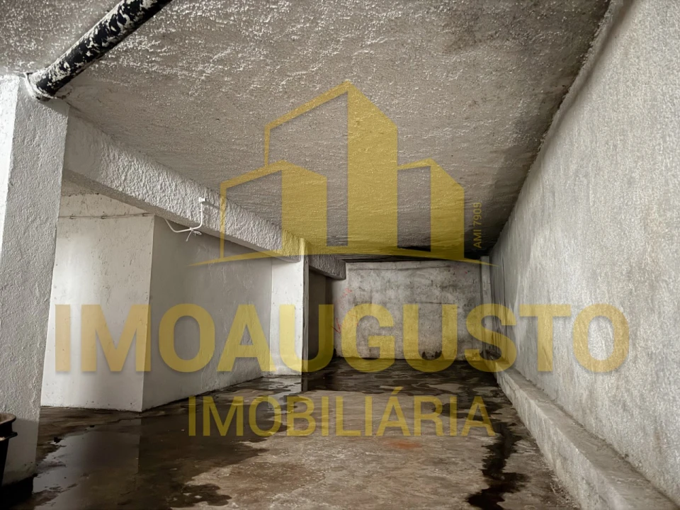 Garagem para Venda em Guarda Foto 3