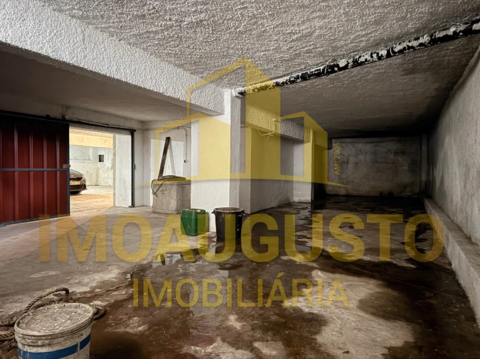 Garagem para Venda em Guarda Foto 7