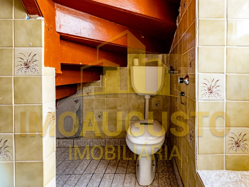 Prédio para Venda em Guarda Foto 15