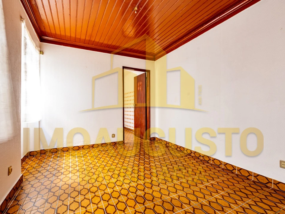 Prédio para Venda em Guarda Foto 19