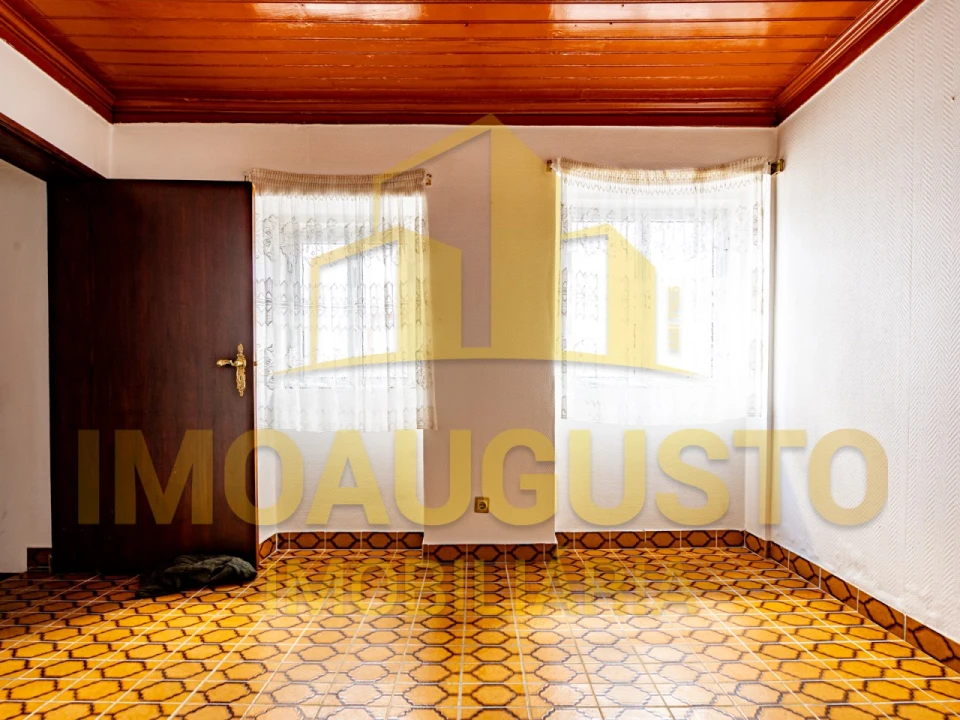 Prédio para Venda em Guarda Foto 20