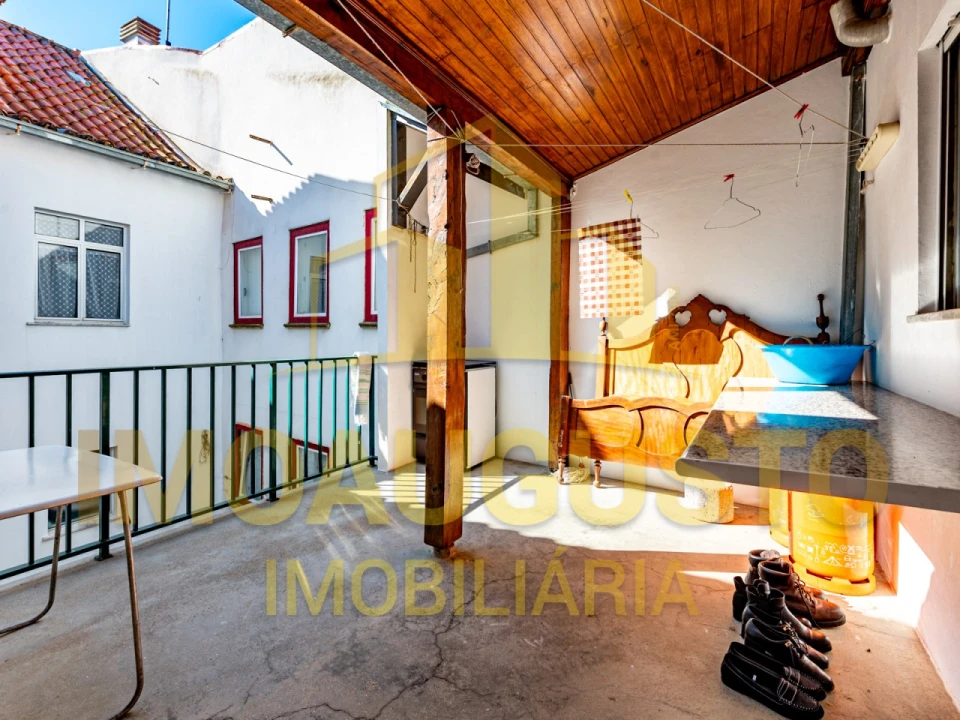 Prédio para Venda em Guarda Foto 39