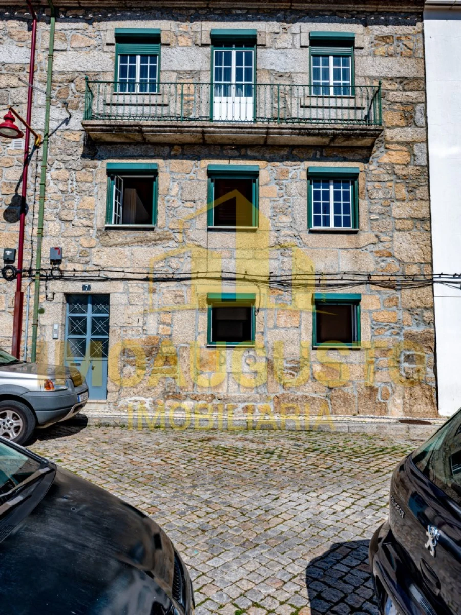 Prédio para Venda em Guarda Foto 1