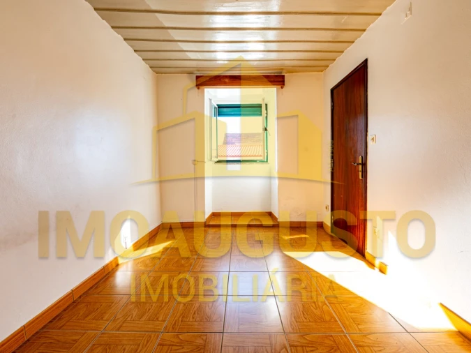 Prédio para Venda em Guarda Foto 10