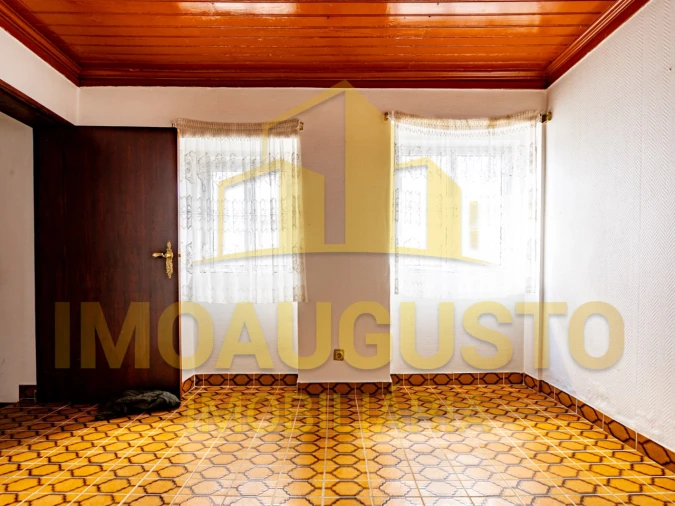 Prédio para Venda em Guarda Foto 20