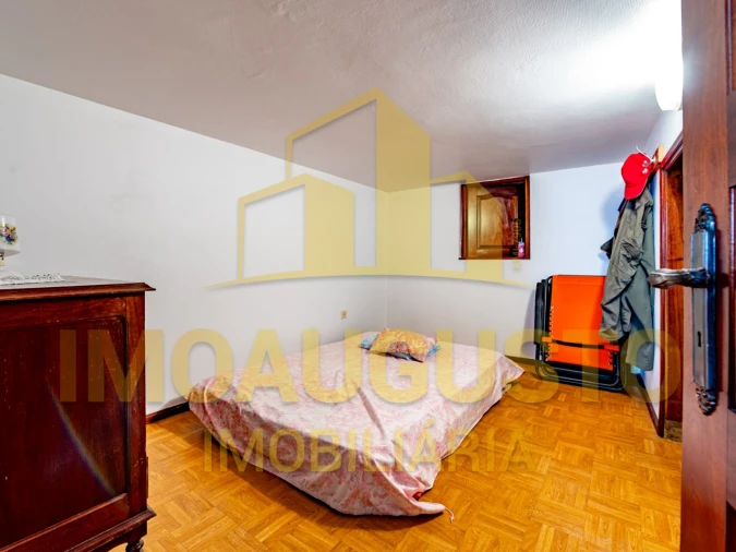 Prédio para Venda em Guarda Foto 33