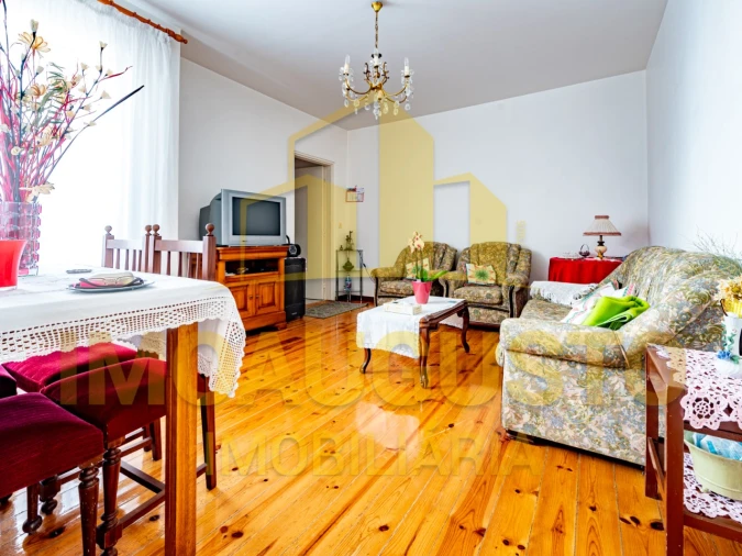 Prédio para Venda em Guarda Foto 47