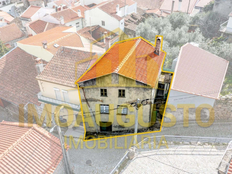 Moradia T2 para Venda em Aldeia Viçosa Foto 1