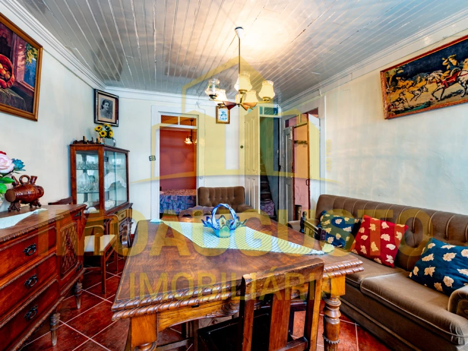 Moradia T2 para Venda em Aldeia Viçosa Foto 4