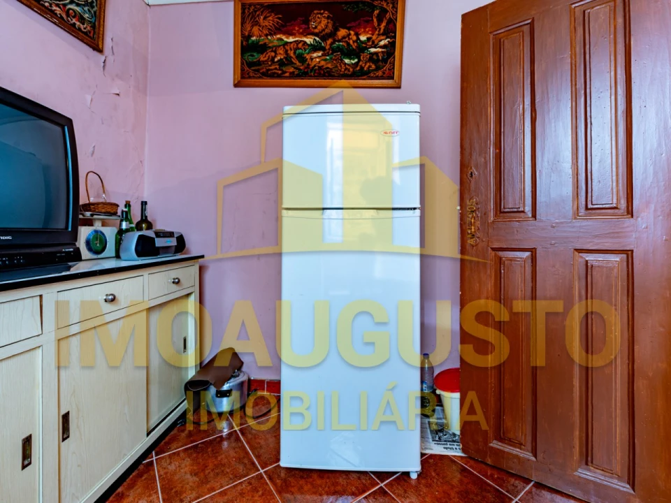 Moradia T2 para Venda em Aldeia Viçosa Foto 9