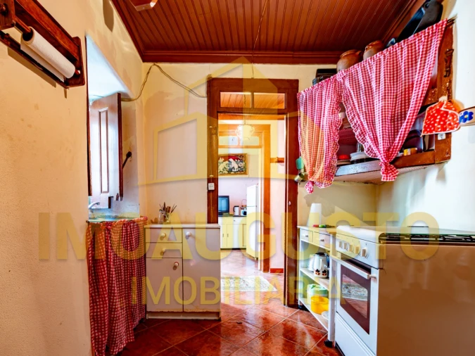 Moradia T2 para Venda em Aldeia Viçosa Foto 11