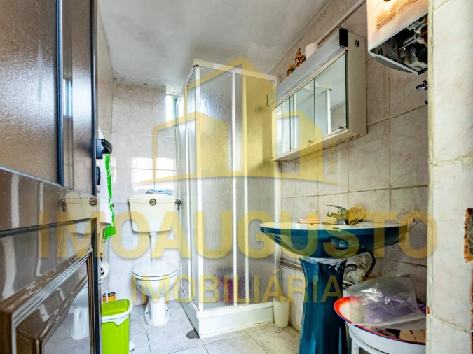 Moradia T2 para Venda em Aldeia Viçosa Foto 14