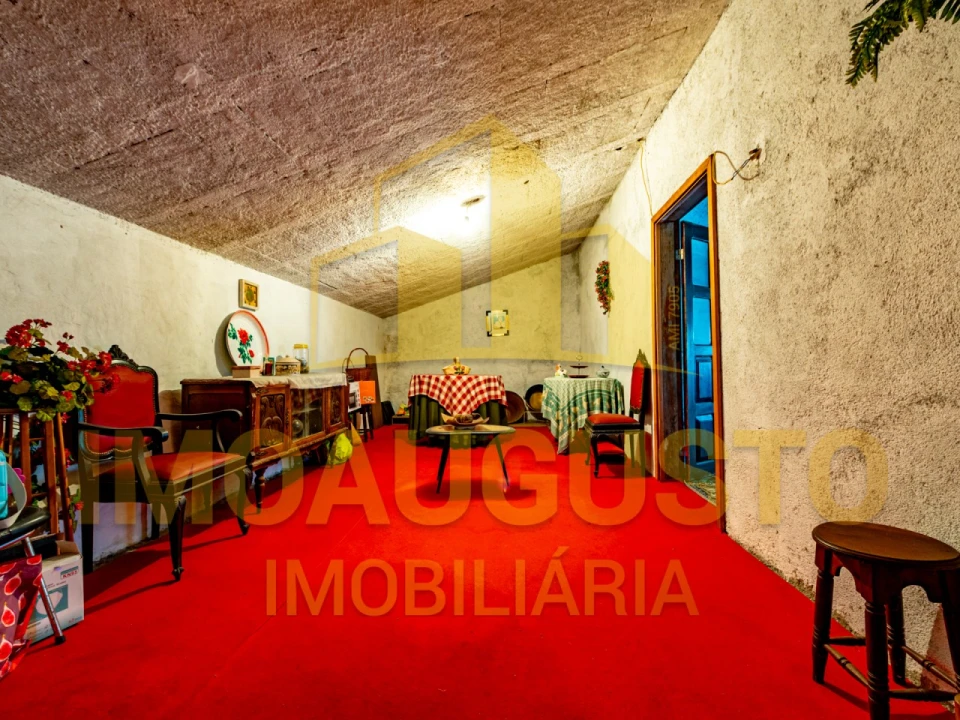 Moradia T4 para Venda em Rapa e Cadafaz Foto 20