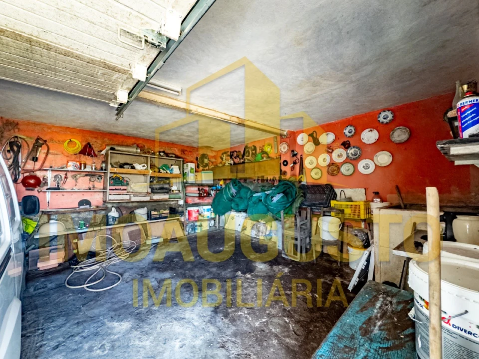 Moradia T4 para Venda em Rapa e Cadafaz Foto 25