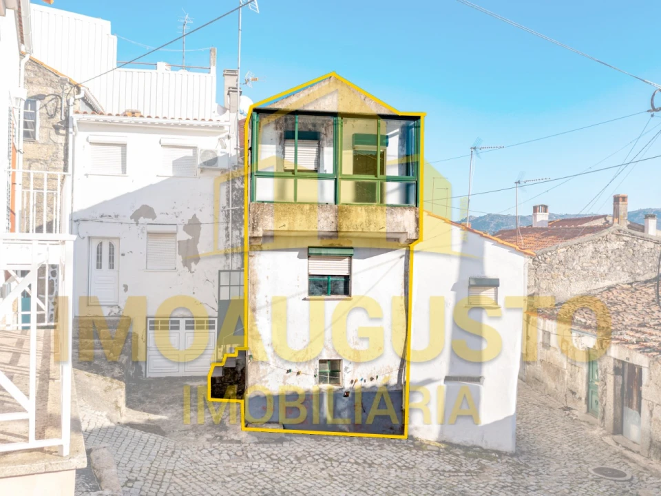 Moradia T3 para Venda em Aldeia Viçosa Foto 1