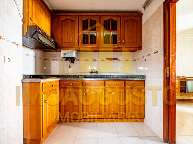 Moradia T3 para Venda em Aldeia Viçosa Foto 2