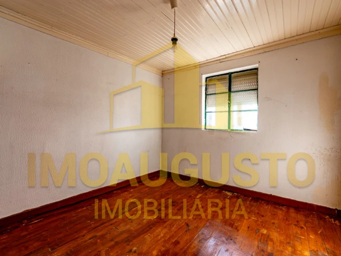 Moradia T3 para Venda em Aldeia Viçosa Foto 10