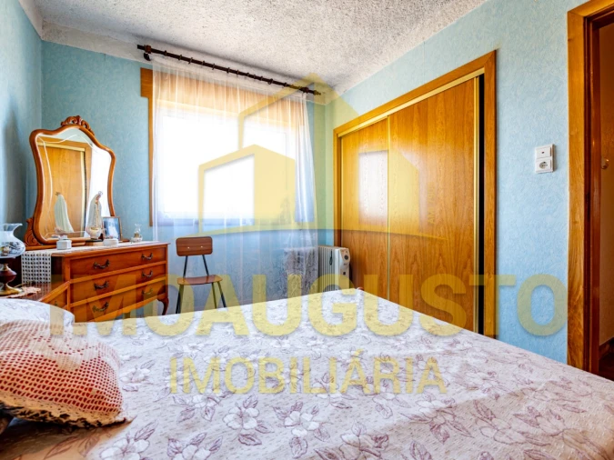 Moradia T5 para Venda em Vermiosa Foto 26