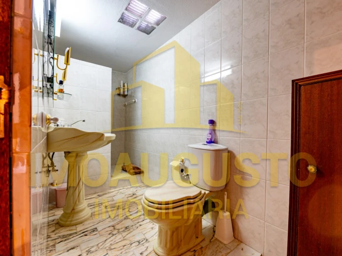 Moradia T5 para Venda em Vermiosa Foto 29