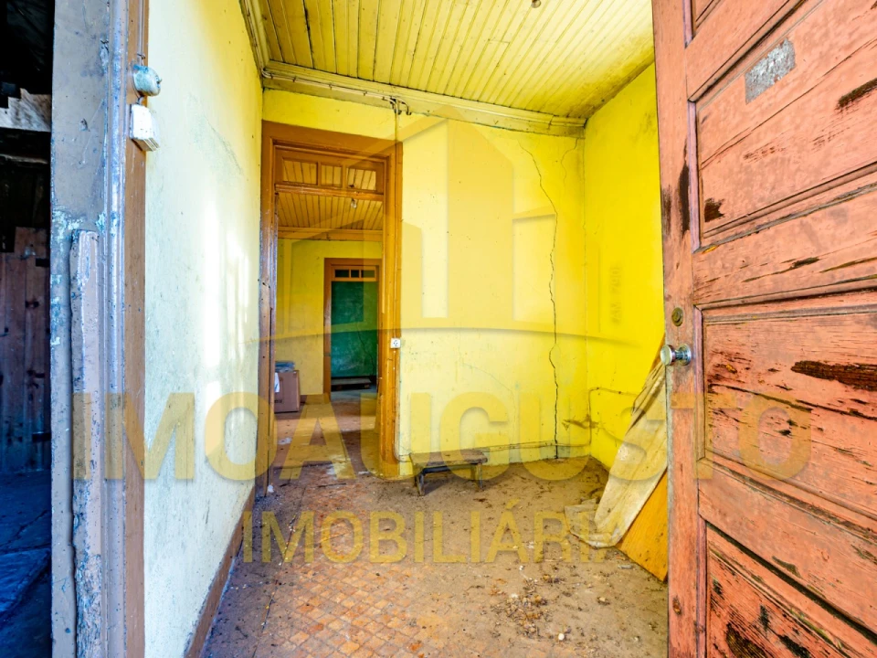 Moradia T4 para Venda em Cortiçô e Vila Chã Foto 5