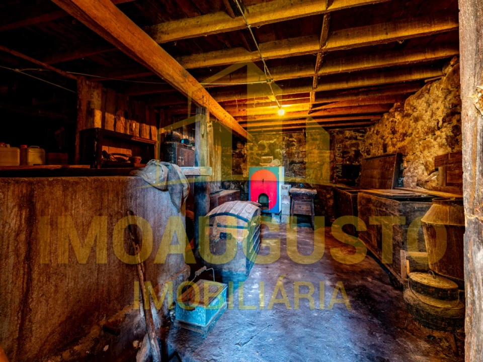 Moradia T4 para Venda em Cortiçô e Vila Chã Foto 10