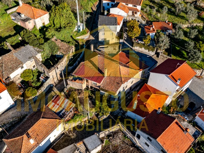 Moradia T4 para Venda em Cortiçô e Vila Chã Foto 4