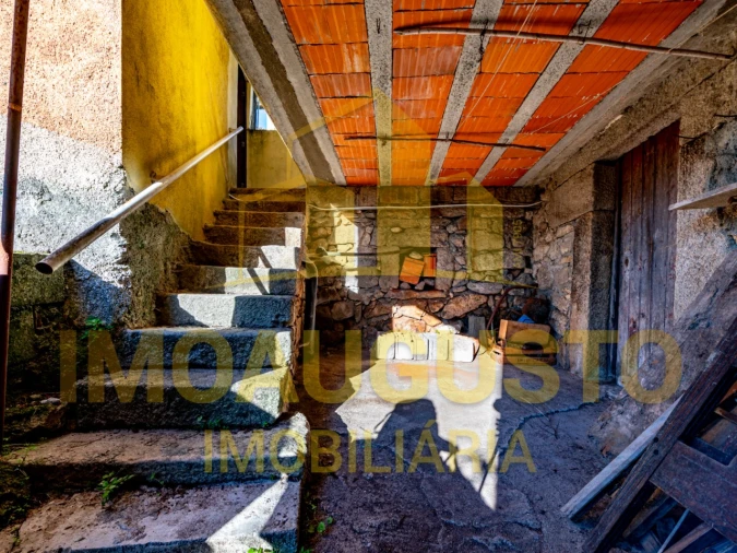 Moradia T4 para Venda em Cortiçô e Vila Chã Foto 13